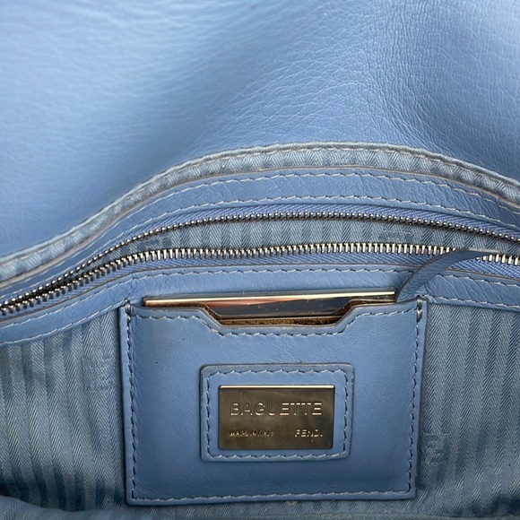 Baby light blue fendi baguette with convertible straps with authenticity card - Picture 10 of 11